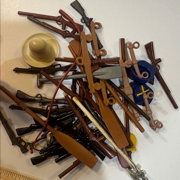 Vintage kit playmobil geobra Cowboys with hats and weapons (lot 51) - Picture 4 of 4